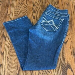 Ariat Women's Mid Rise Straight Jeans